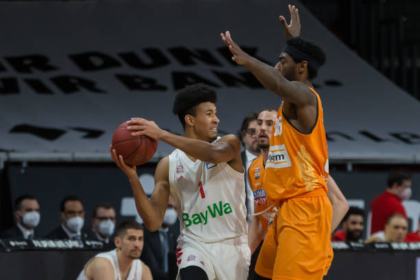 他的足球哲 他的足球哲